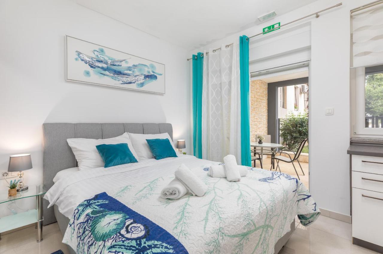 Marine Lux Apartments Pula Exterior photo