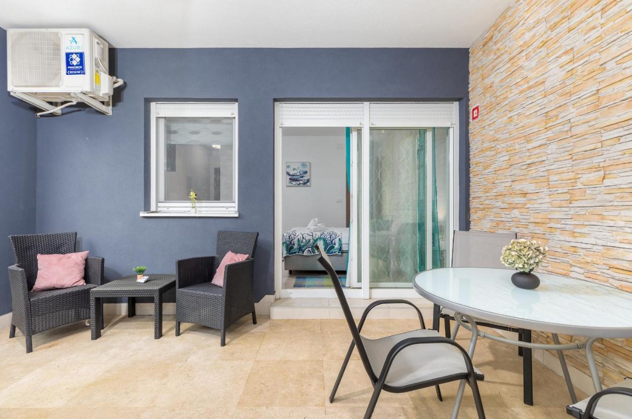 Marine Lux Apartments Pula Exterior photo